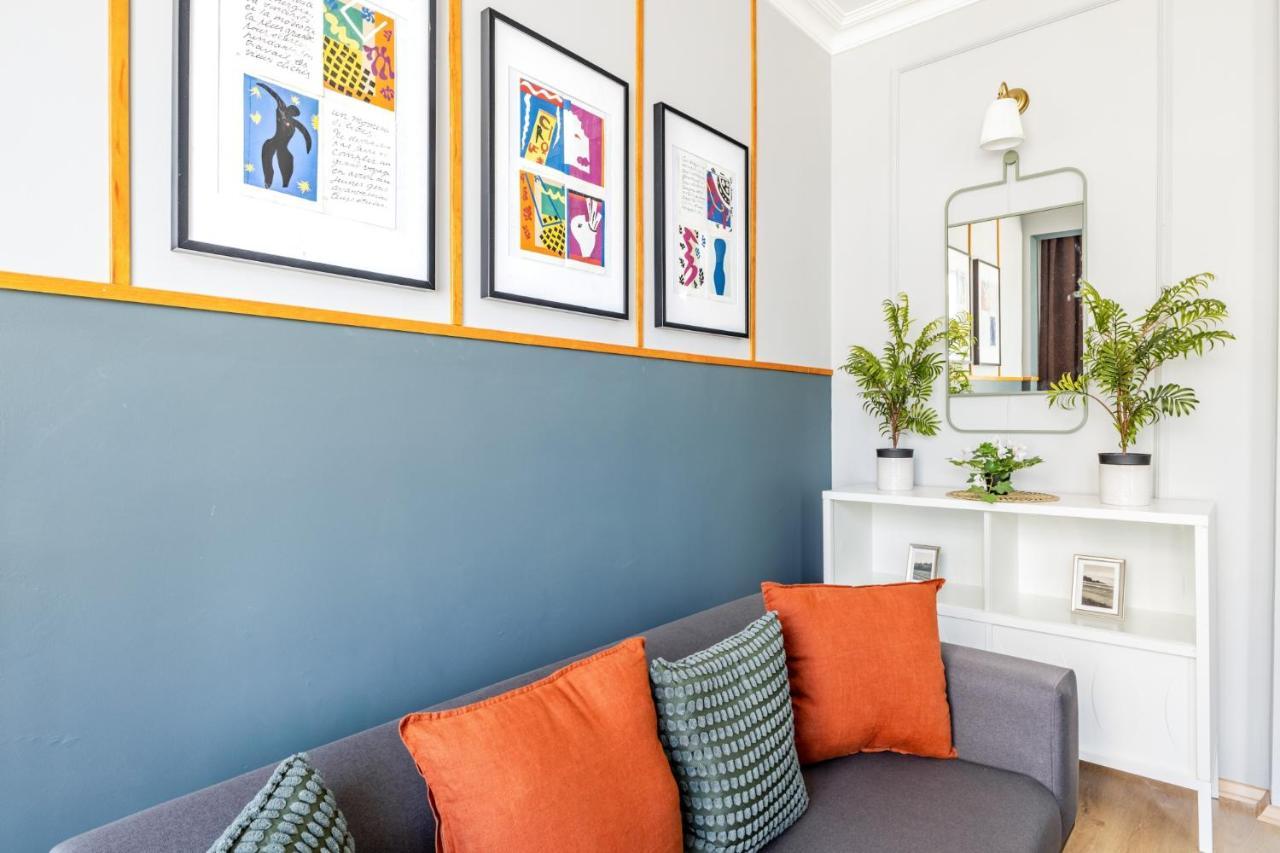 Apartment 2br - 1 Min Taksim Sq Istiklal Avenue In Beyoglu Istanbul