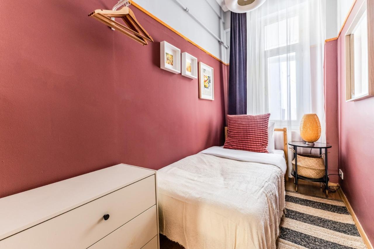 2br - 1 Min Taksim Sq Istiklal Avenue In Beyoglu