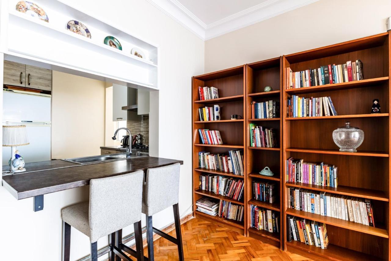 Apartment Spacious Flat W Balcony 3 Min To Kadikoy Square *