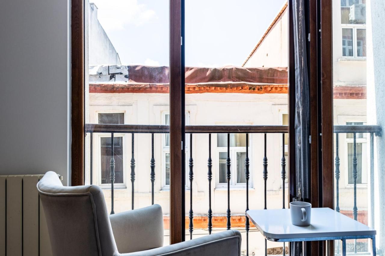 Daire Convenient Flat 10 Min To Taksim And Citys Mall