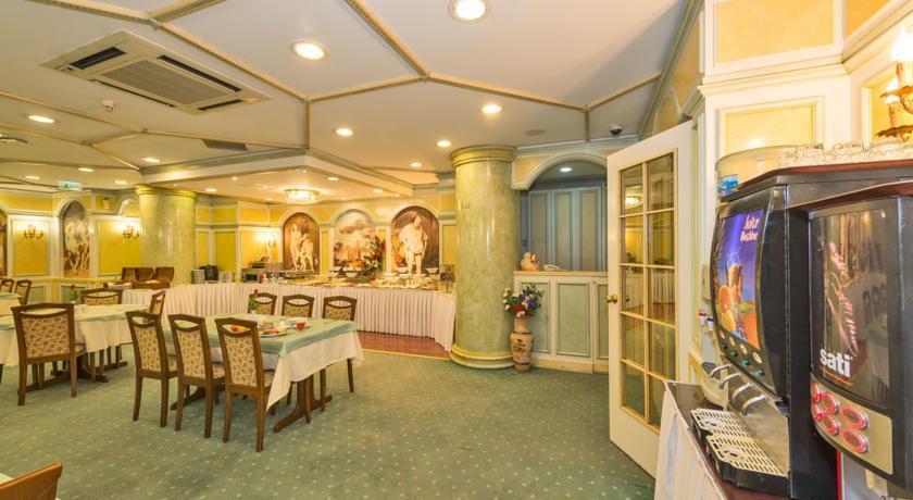 Hotel Samir Deluxe 4*