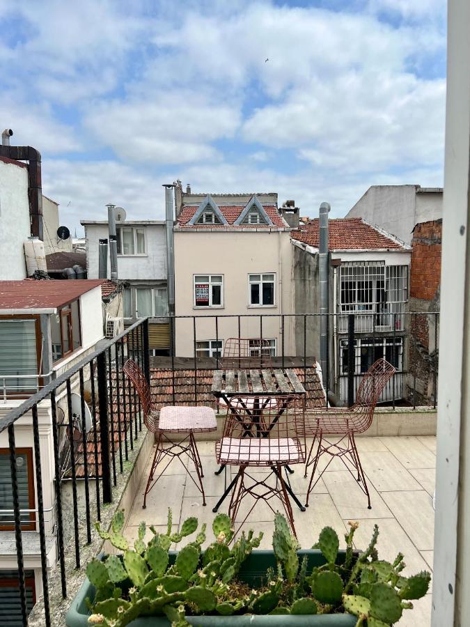 Gaia Art Hostel *