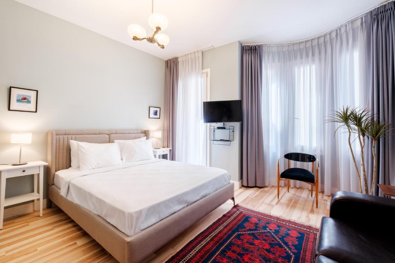 Trendy Apt, Balcony, 2 Min To Main Ave