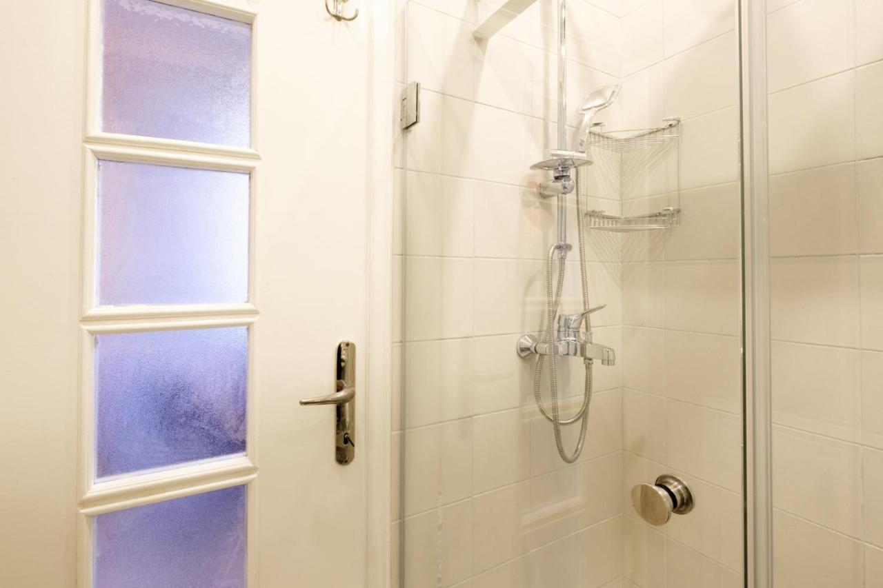 Trendy Apt, Balcony, 2 Min To Main Ave Apartment Istanbul