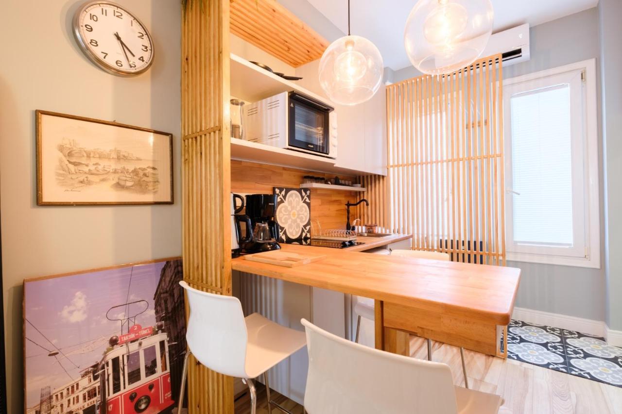 Trendy Apt, Balcony, 2 Min To Main Ave * Istanbul