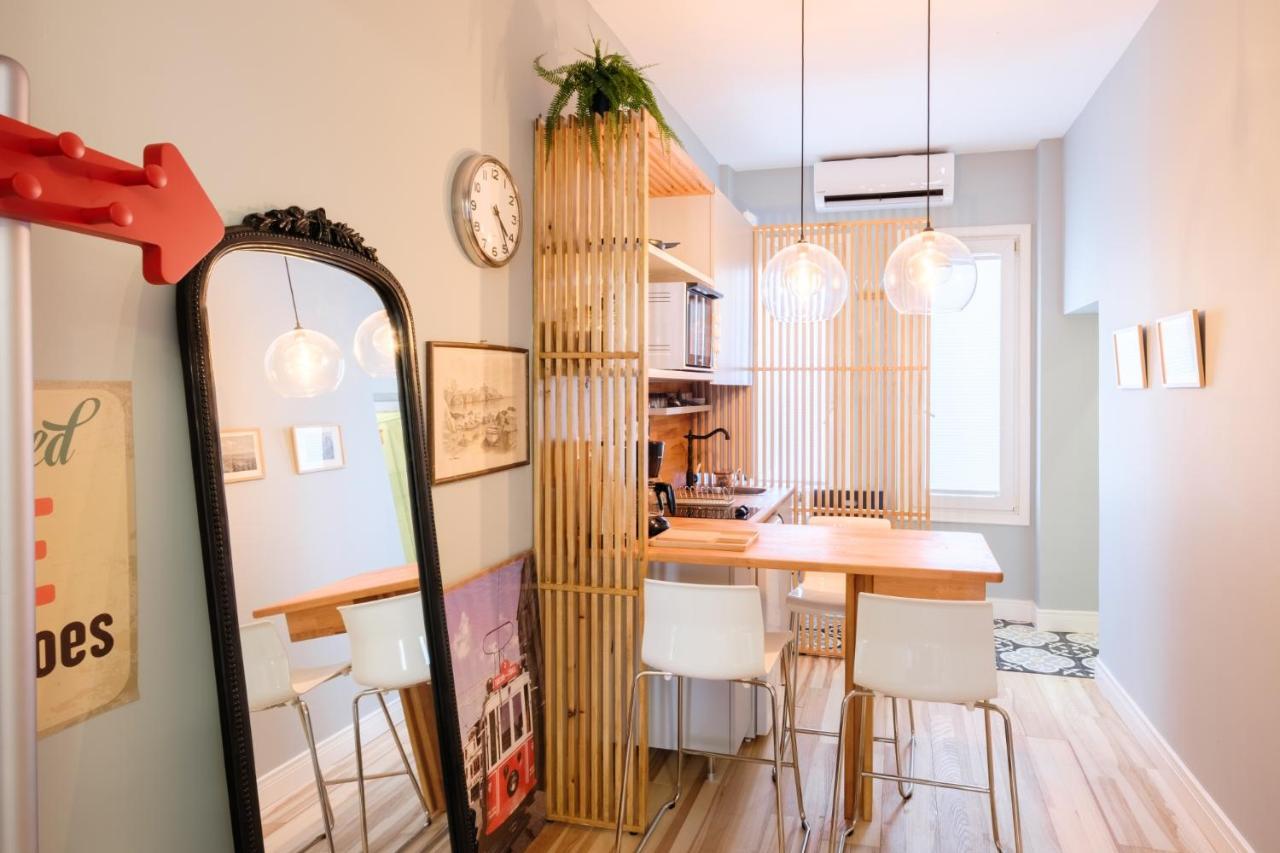 Trendy Apt, Balcony, 2 Min To Main Ave Apartment *