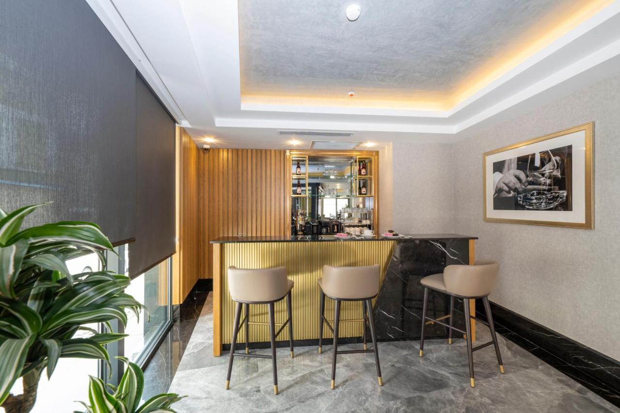 Ravi Hotel 3*