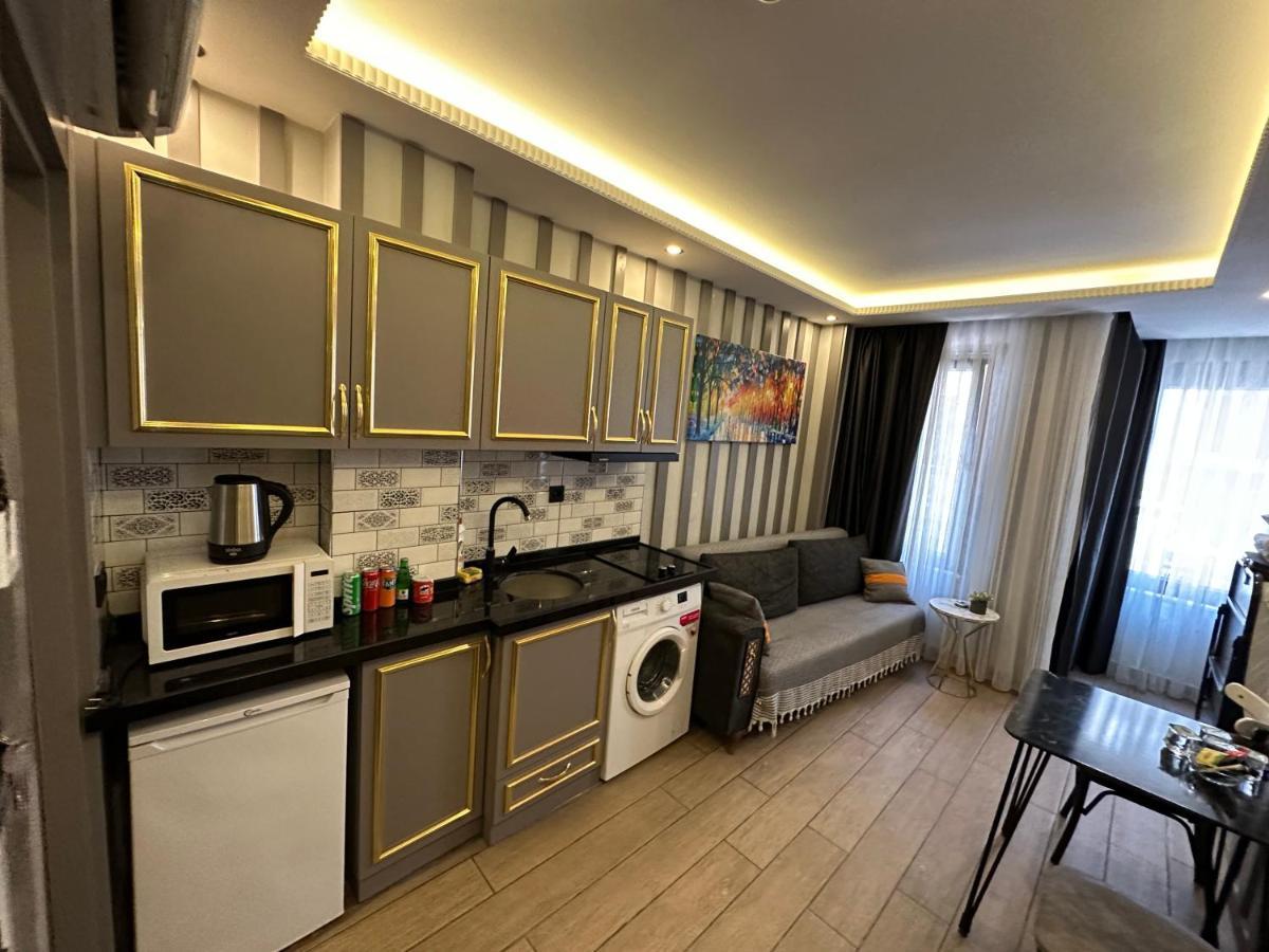 Taksim Larissa