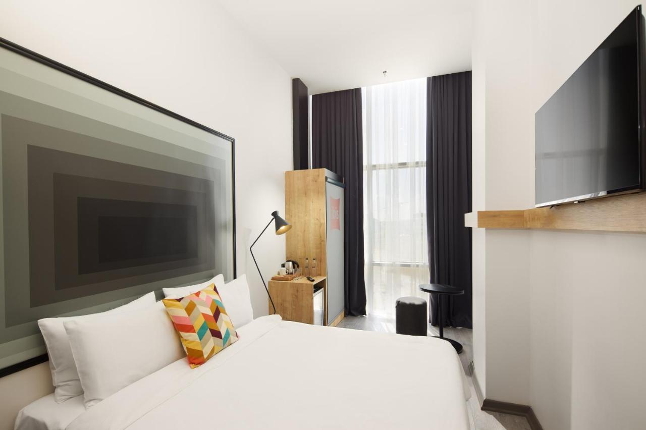 Hotel Ibis Airport 4*