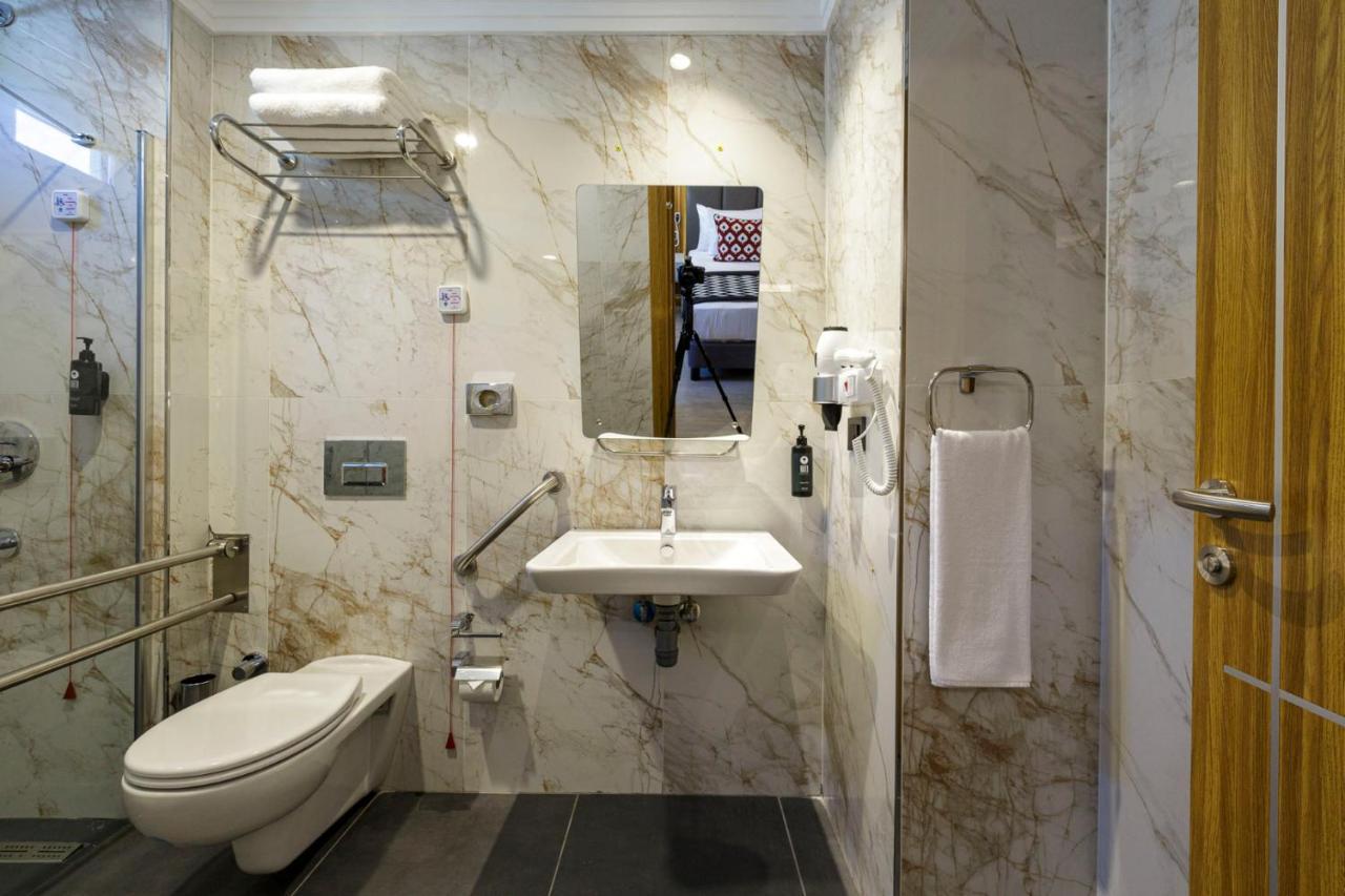 Ramada Encore By Wyndham Sisli