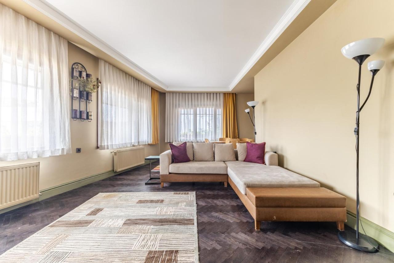 Apartment Chic Flat W Balcony Bbq 10 Min To Emaar In Uskudar *