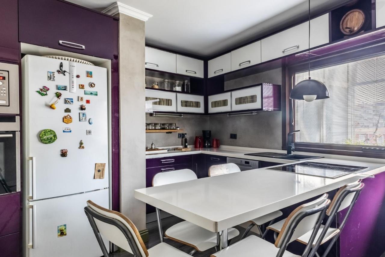 Chic Flat W Balcony Bbq 10 Min To Emaar In Uskudar Istanbul