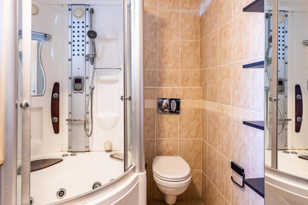 Chic Flat W Balcony Bbq 10 Min To Emaar In Uskudar *