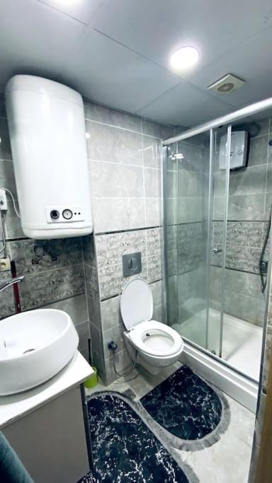 2+1 Luxury Flat , 5 Beds , Near Services * Istanbul