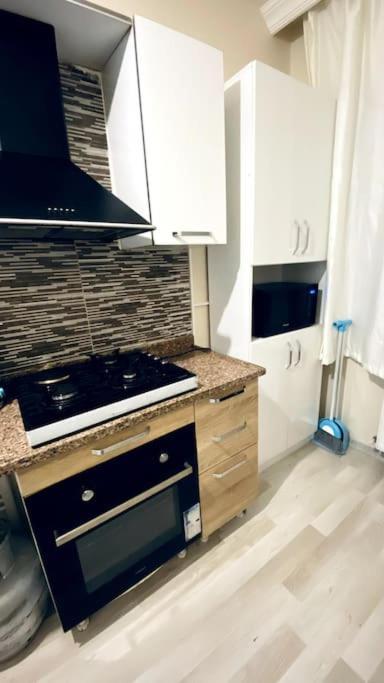 2+1 Luxury Flat , 5 Beds , Near Services Apartment *