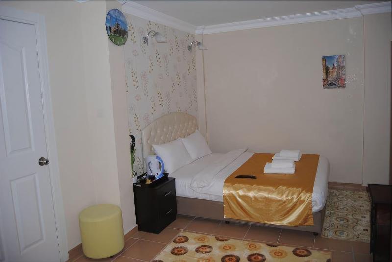 Lotus Hotel 3*