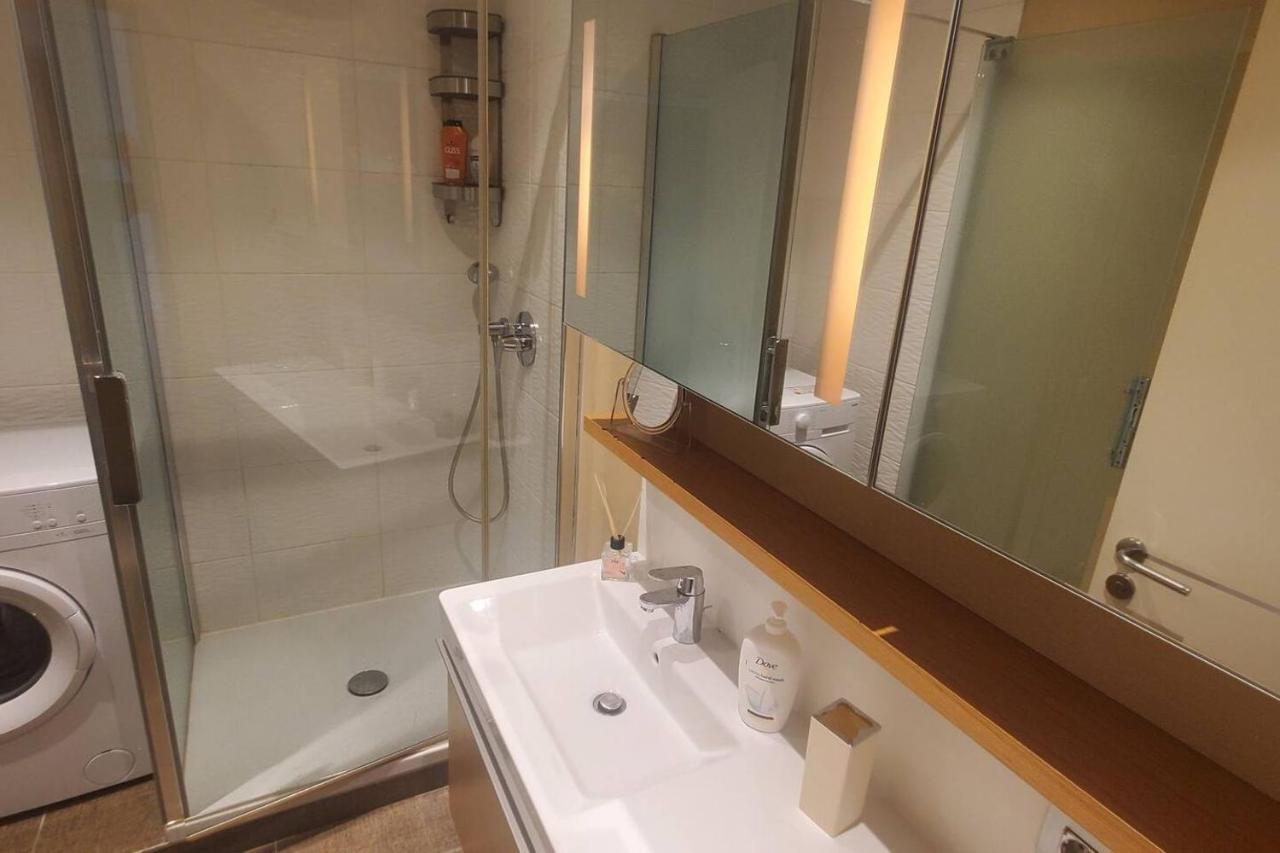 Apartment Waterpark Luxury Smart Hearth Of Asian Side -open Since September 2023 -parking Compliments -next To Shopping & Dining Watergarden Mall Istanbul