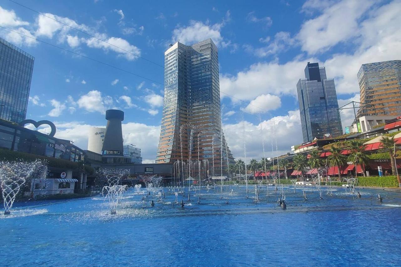 Waterpark Luxury Smart Hearth Of Asian Side -open Since September 2023 -parking Compliments -next To Shopping & Dining Watergarden Mall Apartment