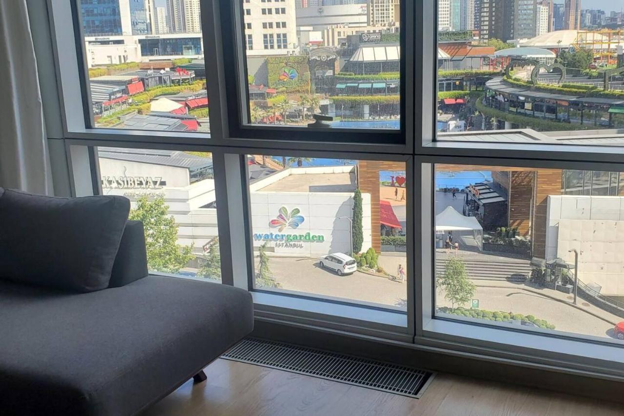 Waterpark Luxury Smart Hearth Of Asian Side -open Since September 2023 -parking Compliments -next To Shopping & Dining Watergarden Mall Istanbul