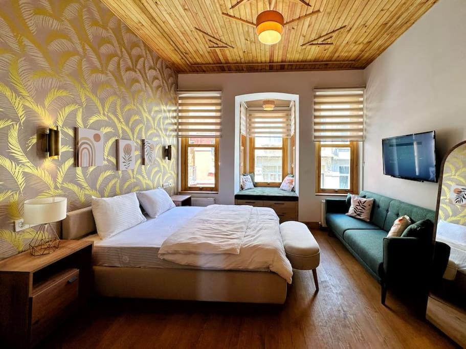 Tatil Evi Refurbished Triplex In Taksim