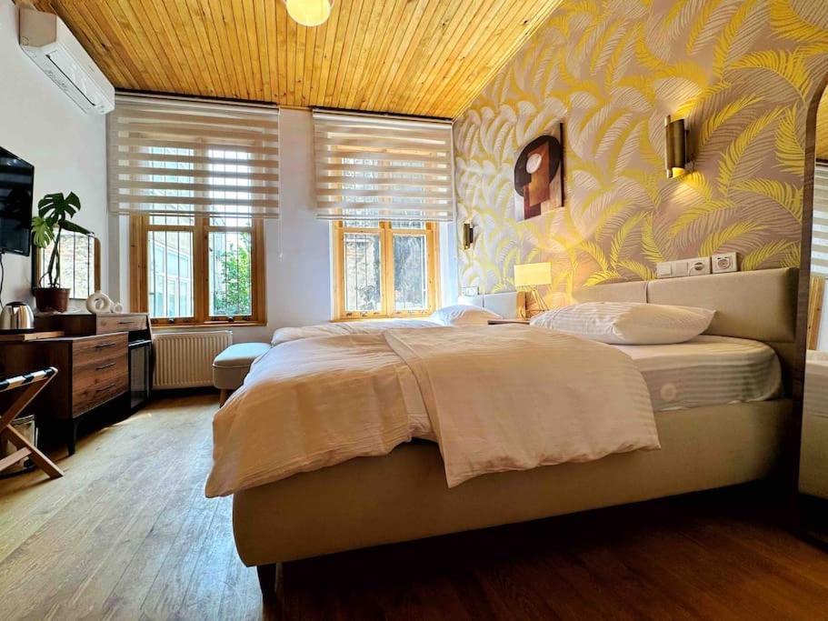 Tatil Evi Refurbished Triplex In Taksim