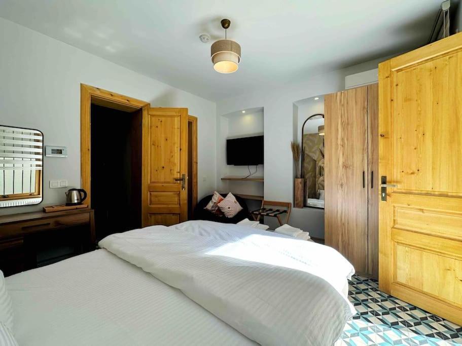 Holiday home Refurbished Triplex In Taksim *