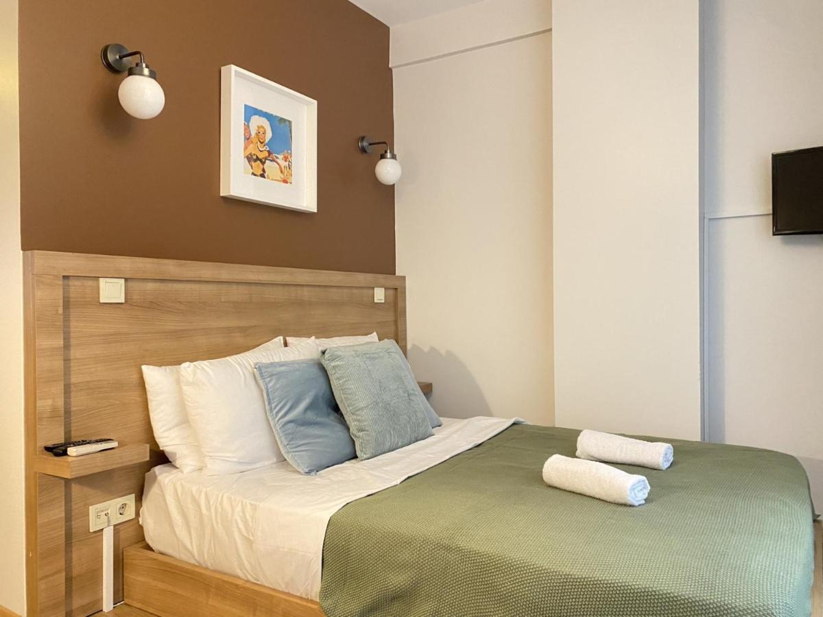 Meridian Hotel *