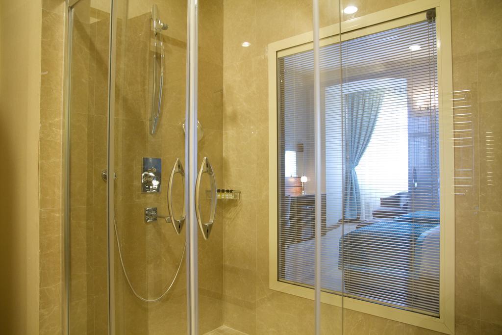 Au Pera Otel 5*