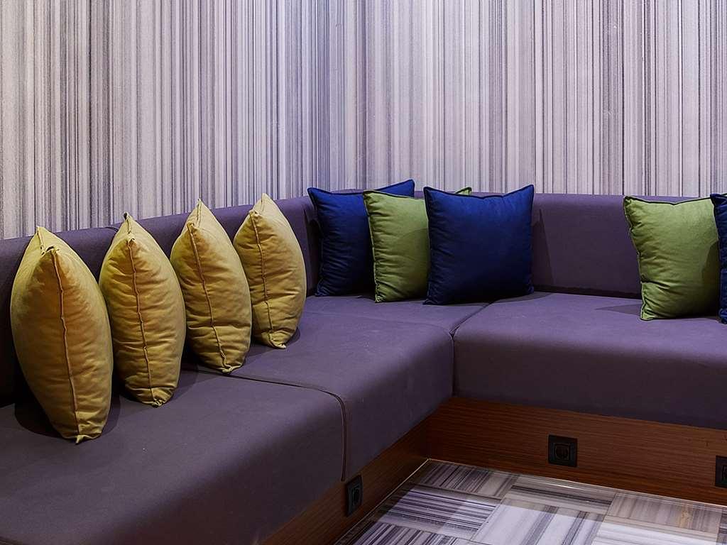 Ibis Styles Merter Hotel 5*