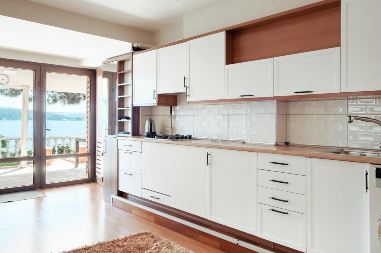 Bosphorus View House With Garden 5 Min To Coast Istanbul