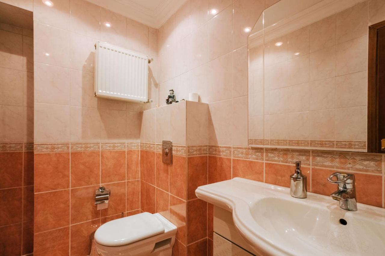 Bosphorus View House With Garden 5 Min To Coast Holiday home Istanbul