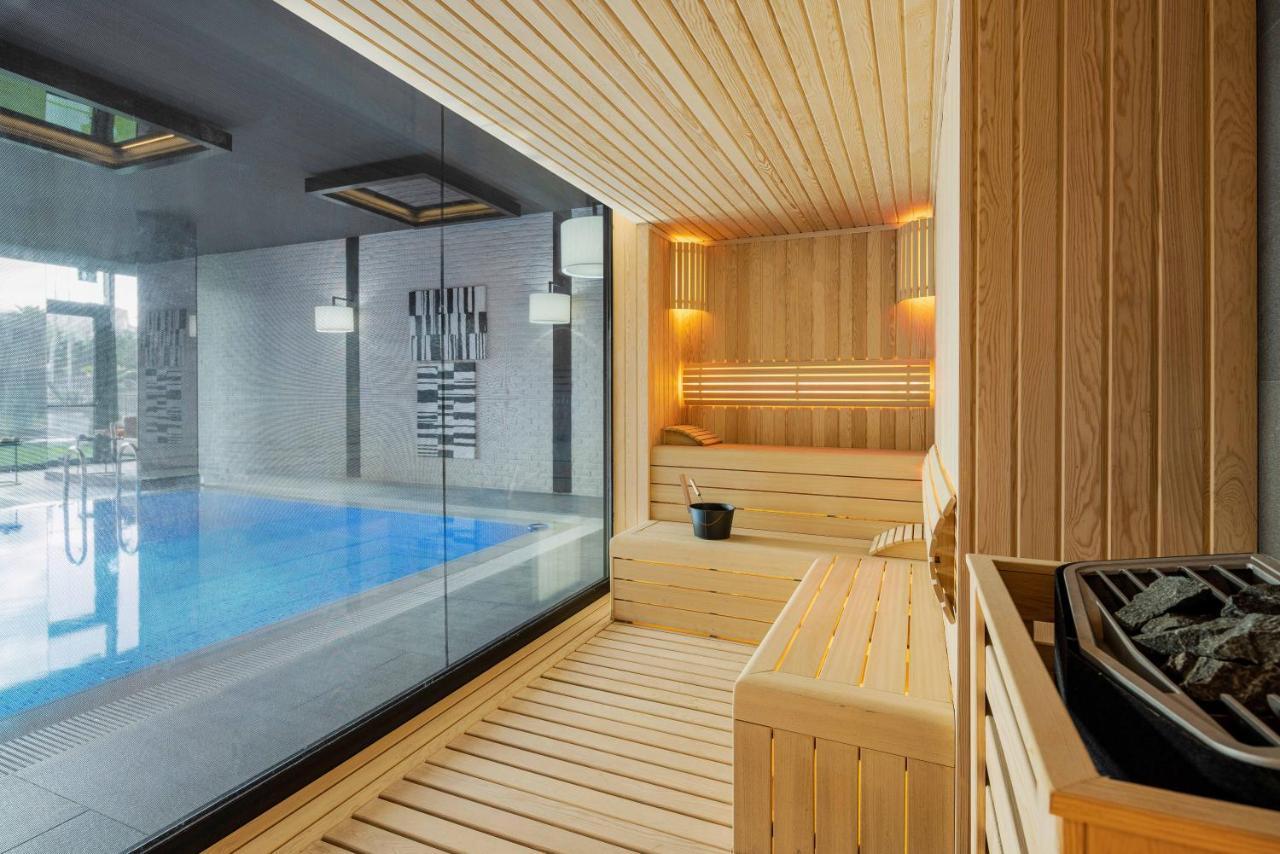 Hotel Movenpick Living Camlivadi 5*