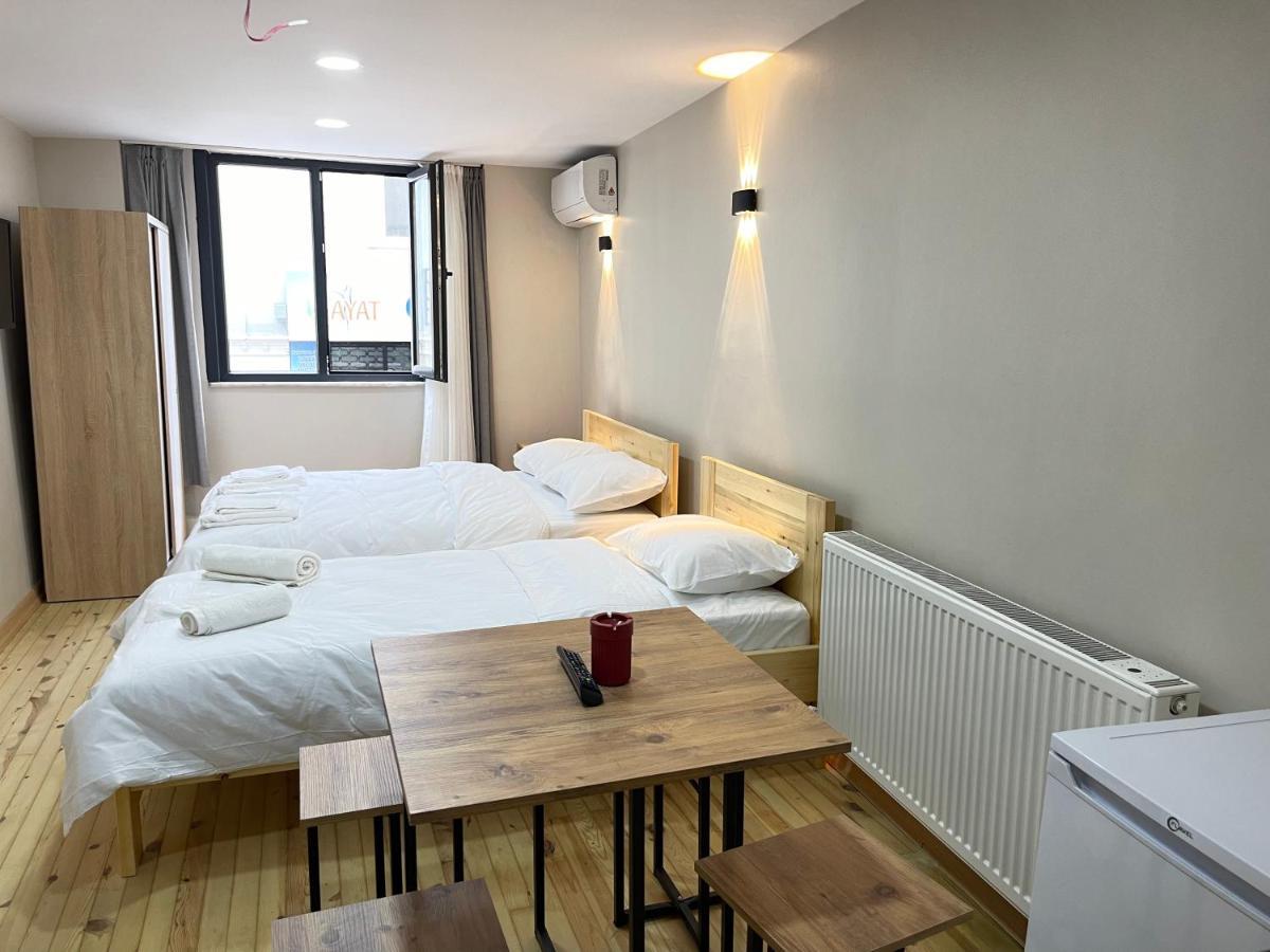 Otel La Perato