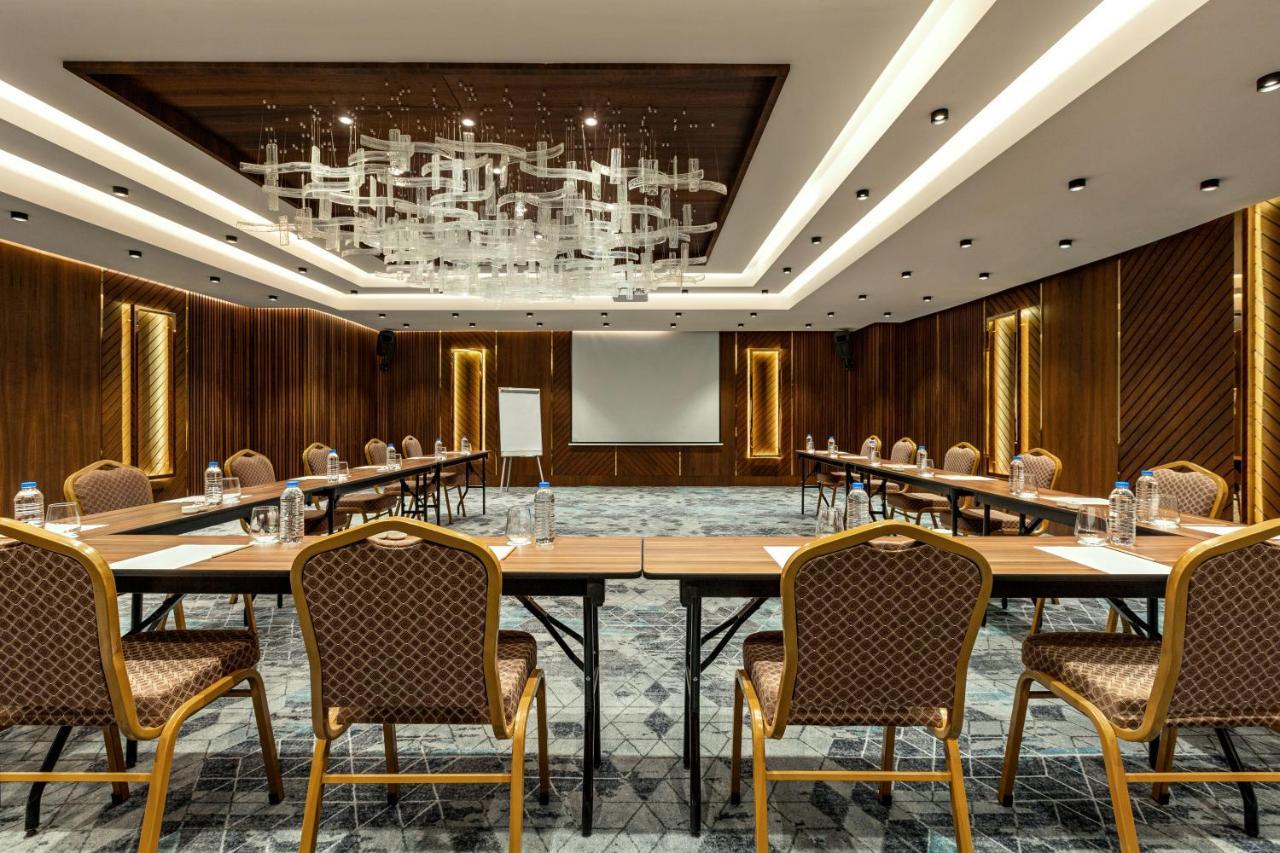 Hotel Ramada By Wyndham Umraniye *