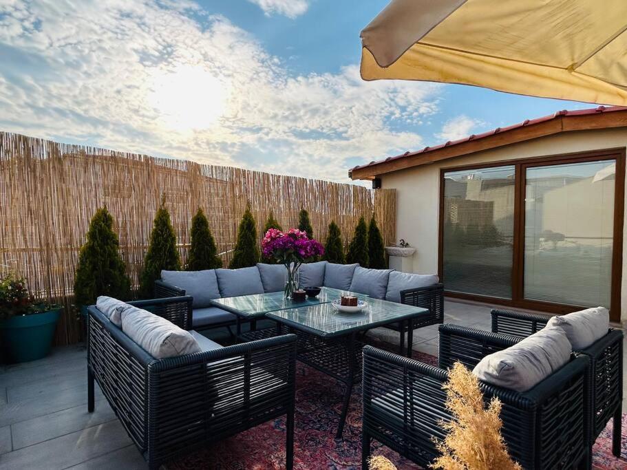 Apartment Waterfront Tiny House Bosphorus With Exceptional Terrace Istanbul