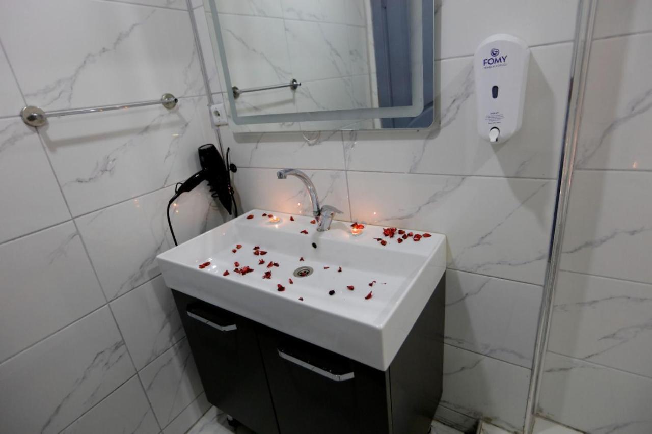 Aparthotel Sara Suit