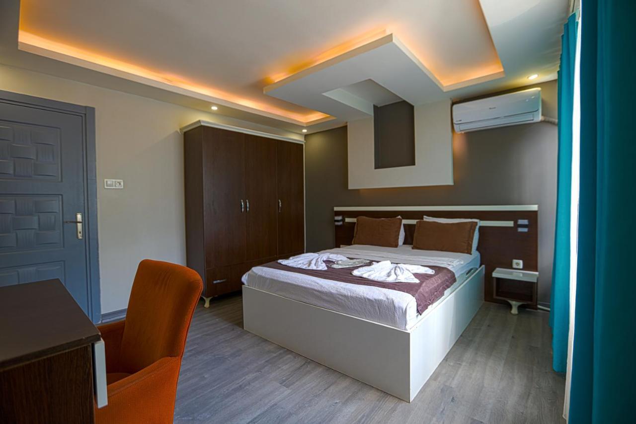 Sara Suit * Istanbul