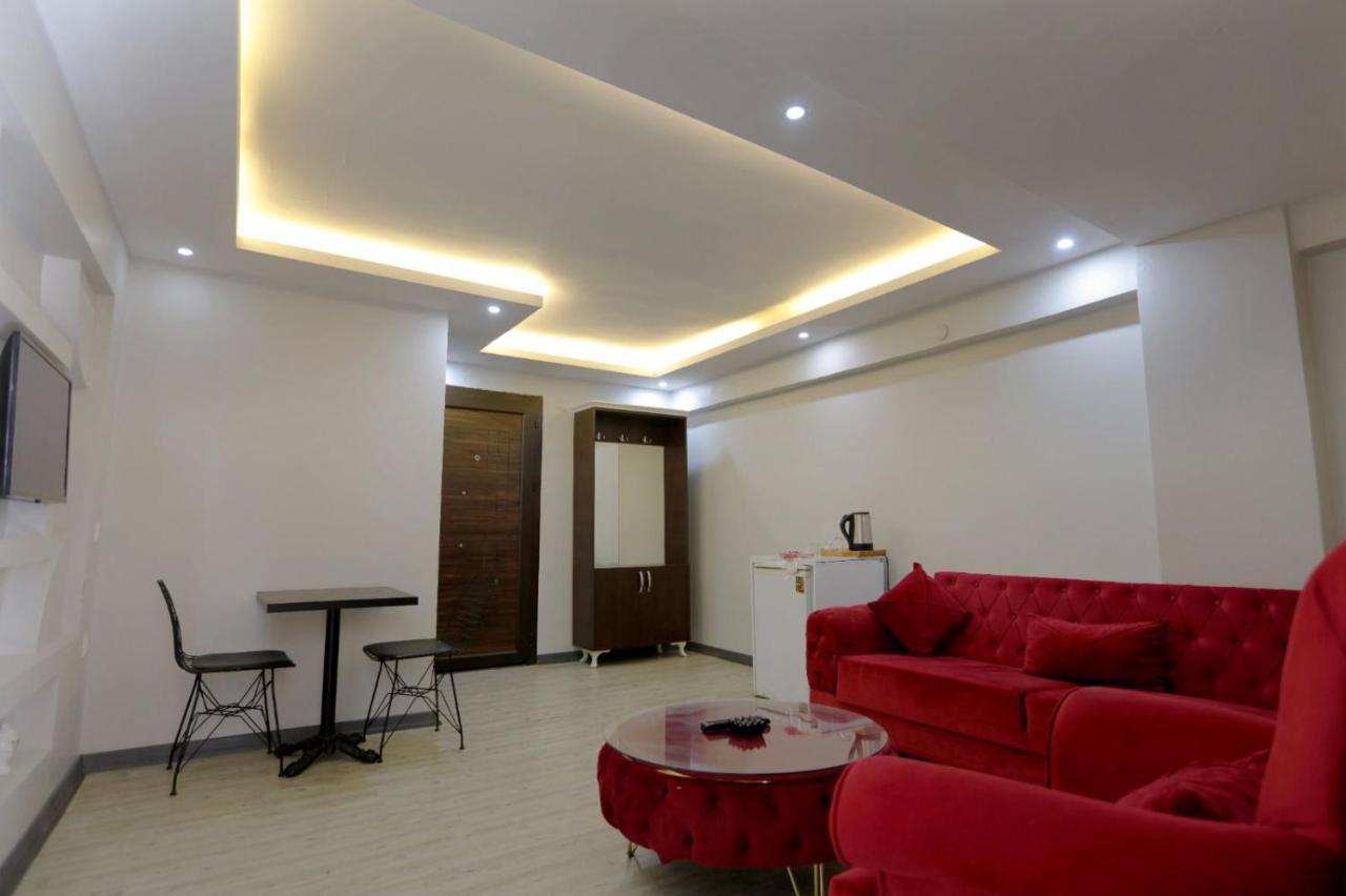 Aparthotel Sara Suit