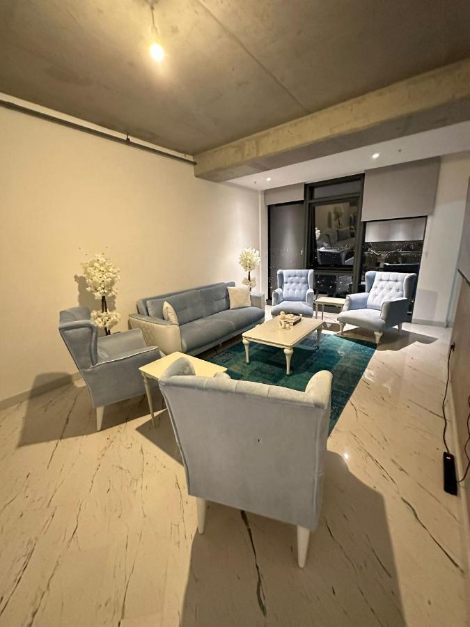 Sinpas Queen 40+ F-16 Apartamento *