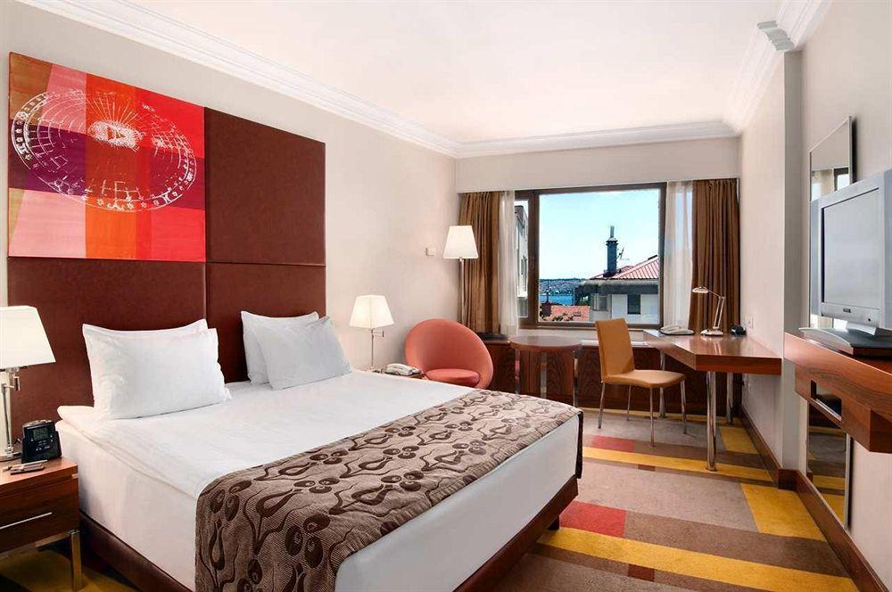 Hilton Parksa Hotel 4*