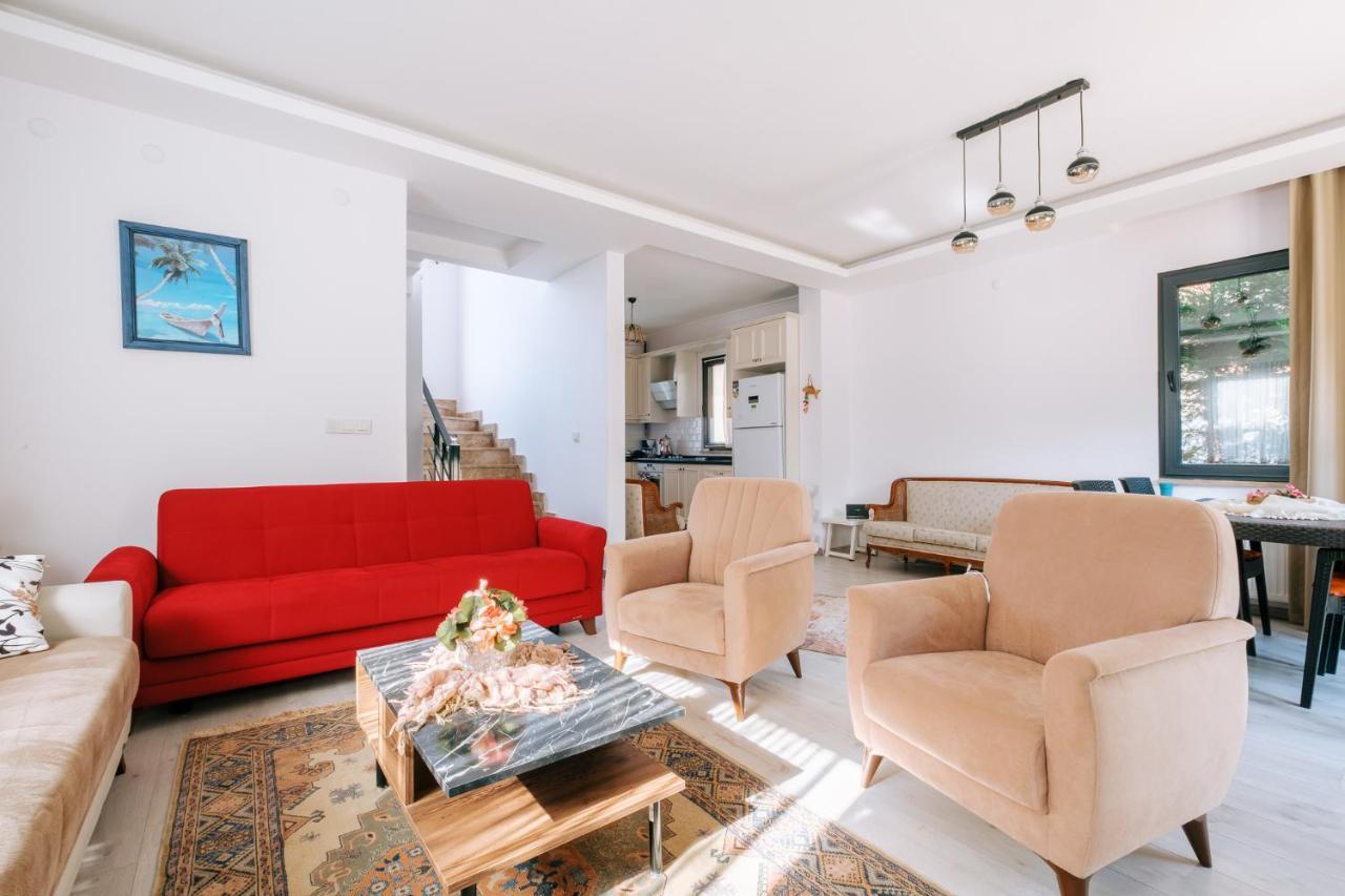 Chic W Pool Garden Fireplace In Sile Pousada