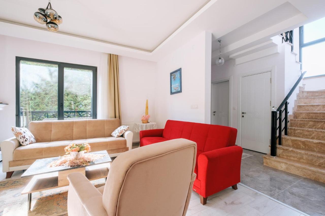 Chic W Pool Garden Fireplace In Sile Istambul