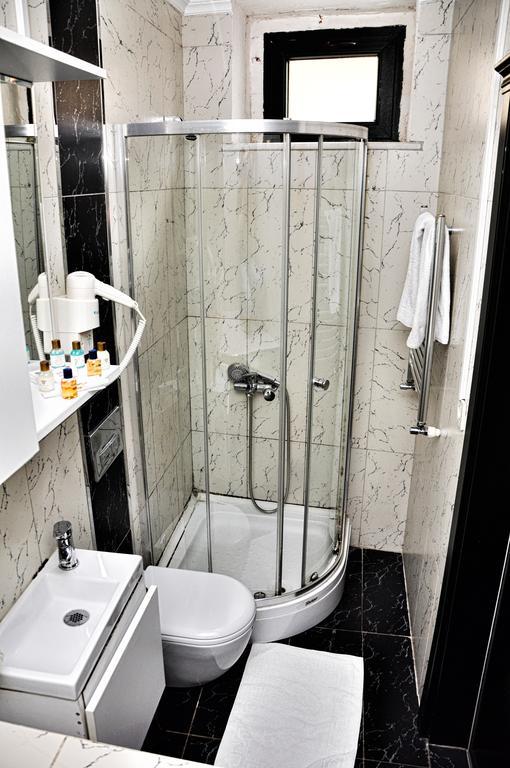 Hotel Monarch 3*
