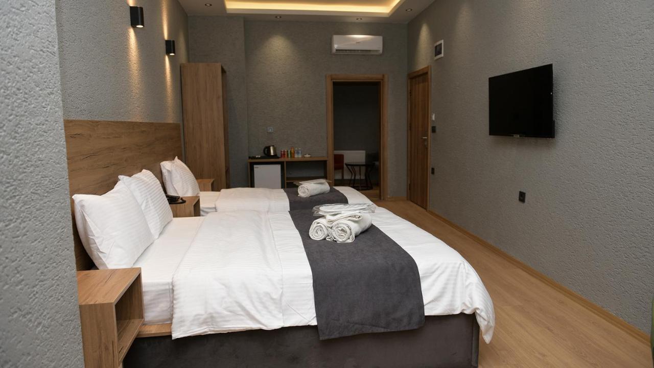 Hotel Daymonth *