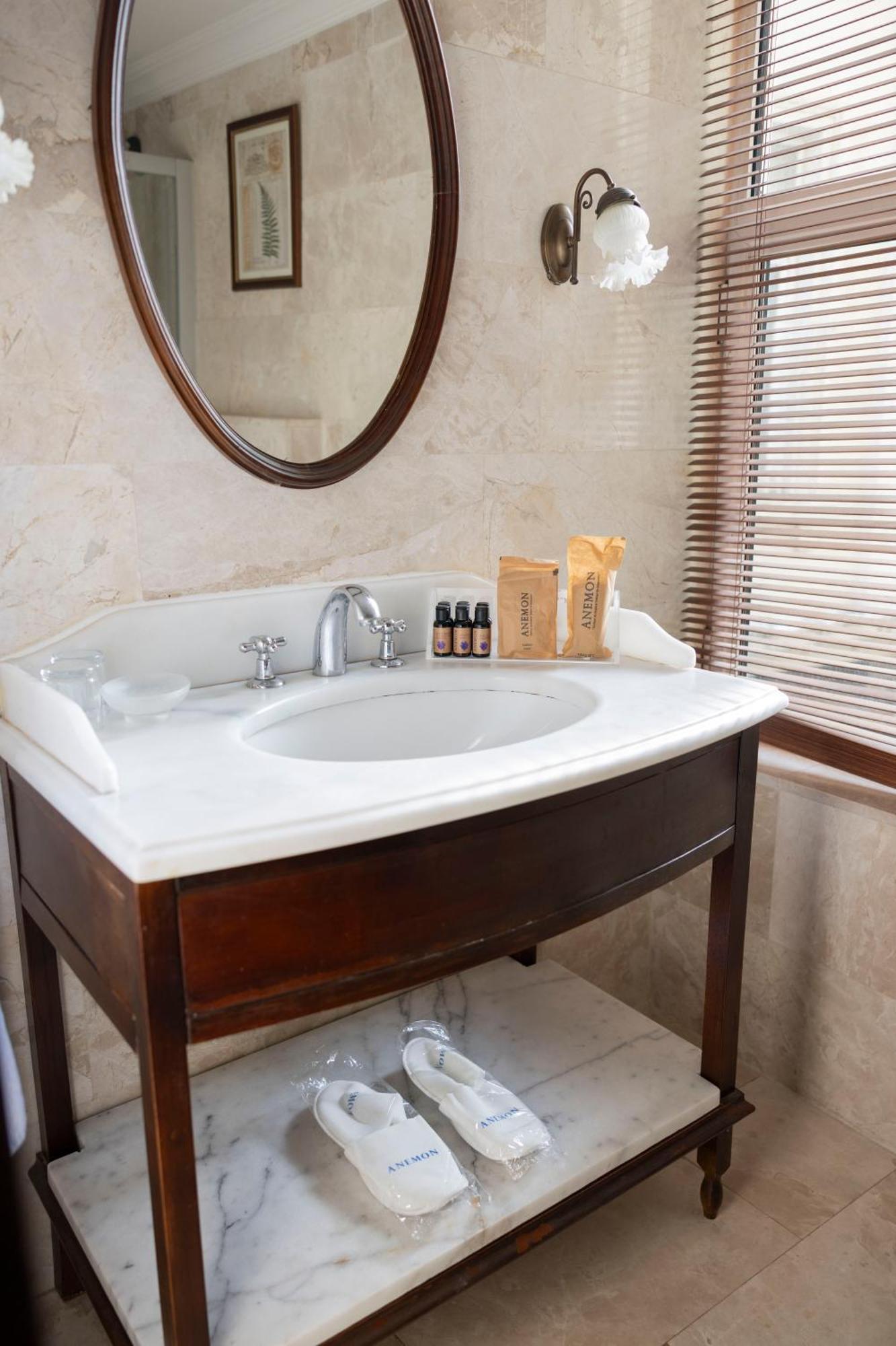 Hotel Anemon Koleksiyon Galata 4*