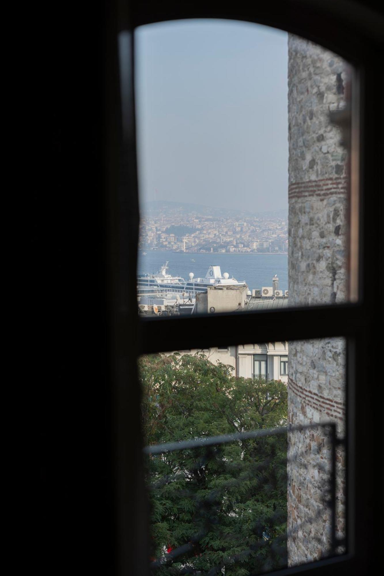 Hotel Anemon Koleksiyon Galata 4*