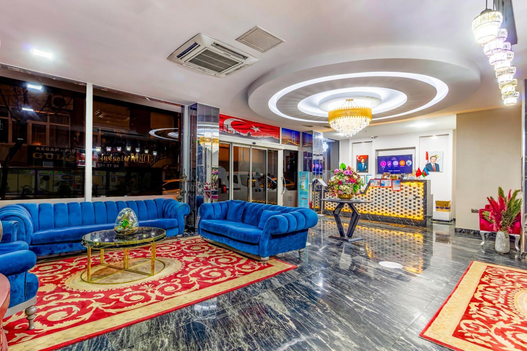 Hotel Dem Airport 4*