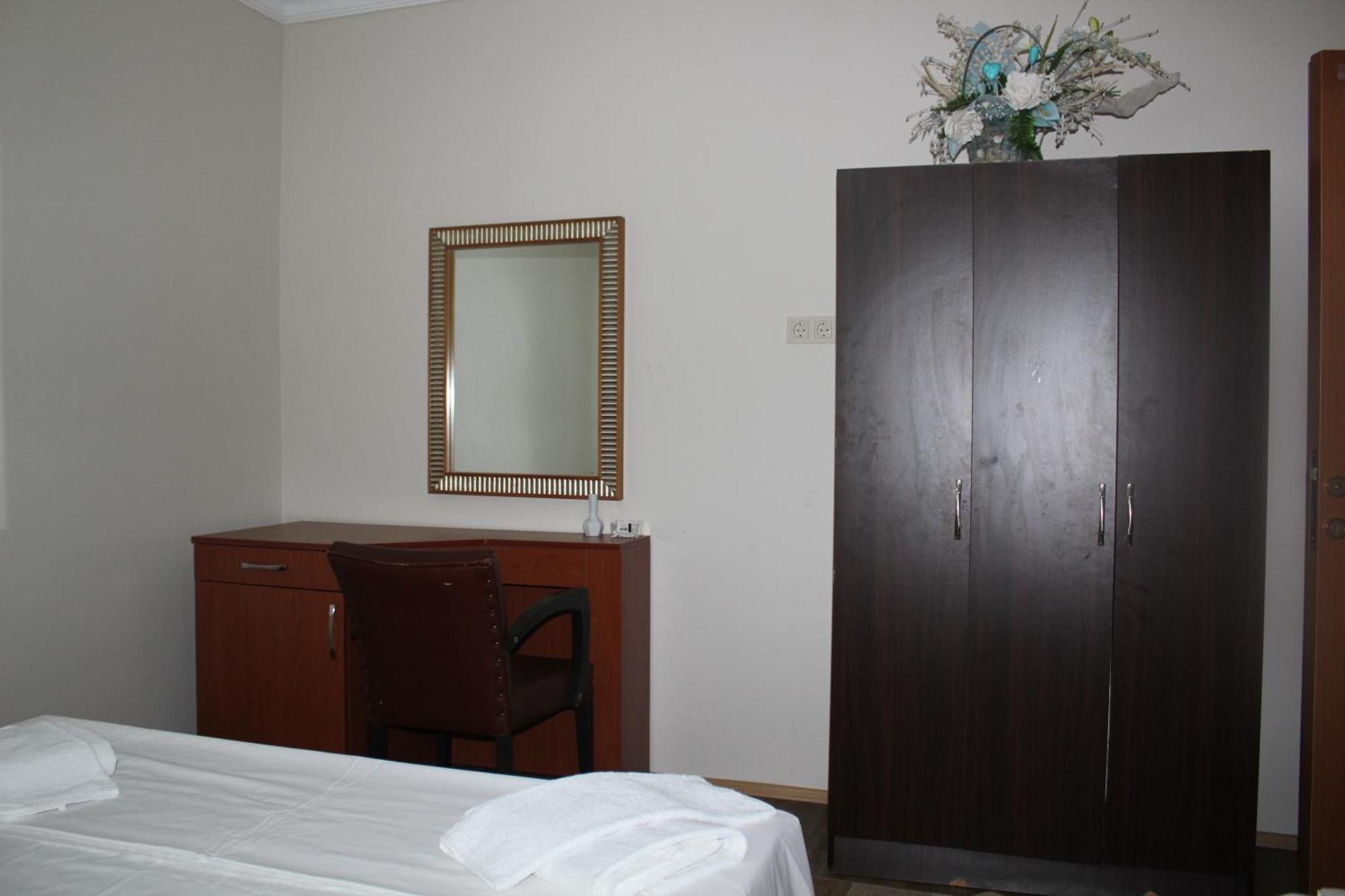 Herton Apart 3*