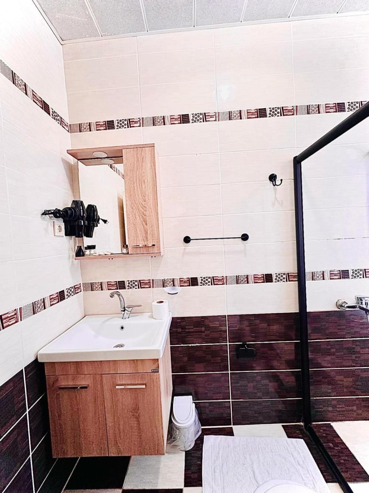 Aparthotel Alhambra