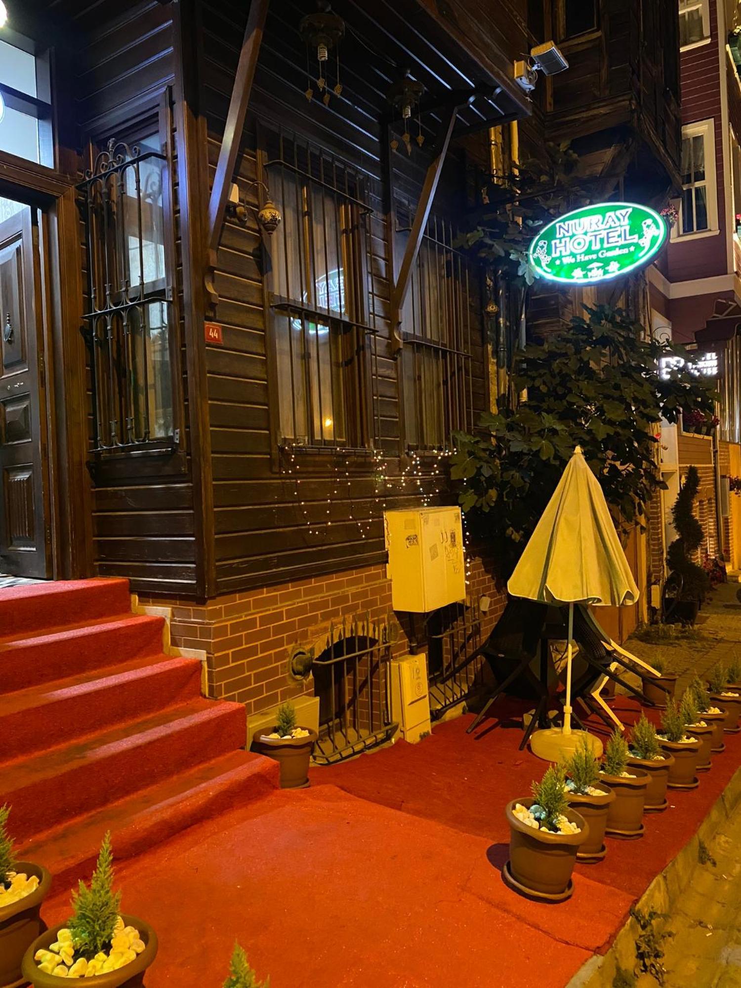 Nuray Bed & Breakfast 2*